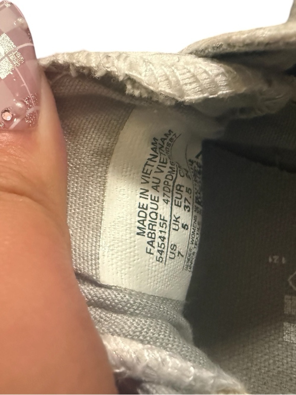 Converse White Low-Top Sneakers - Picture 5 of 5